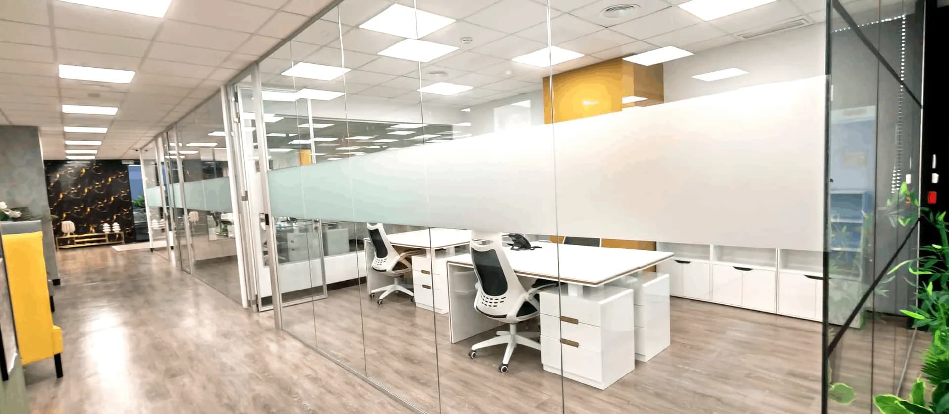Oficinas privadas con privacidad